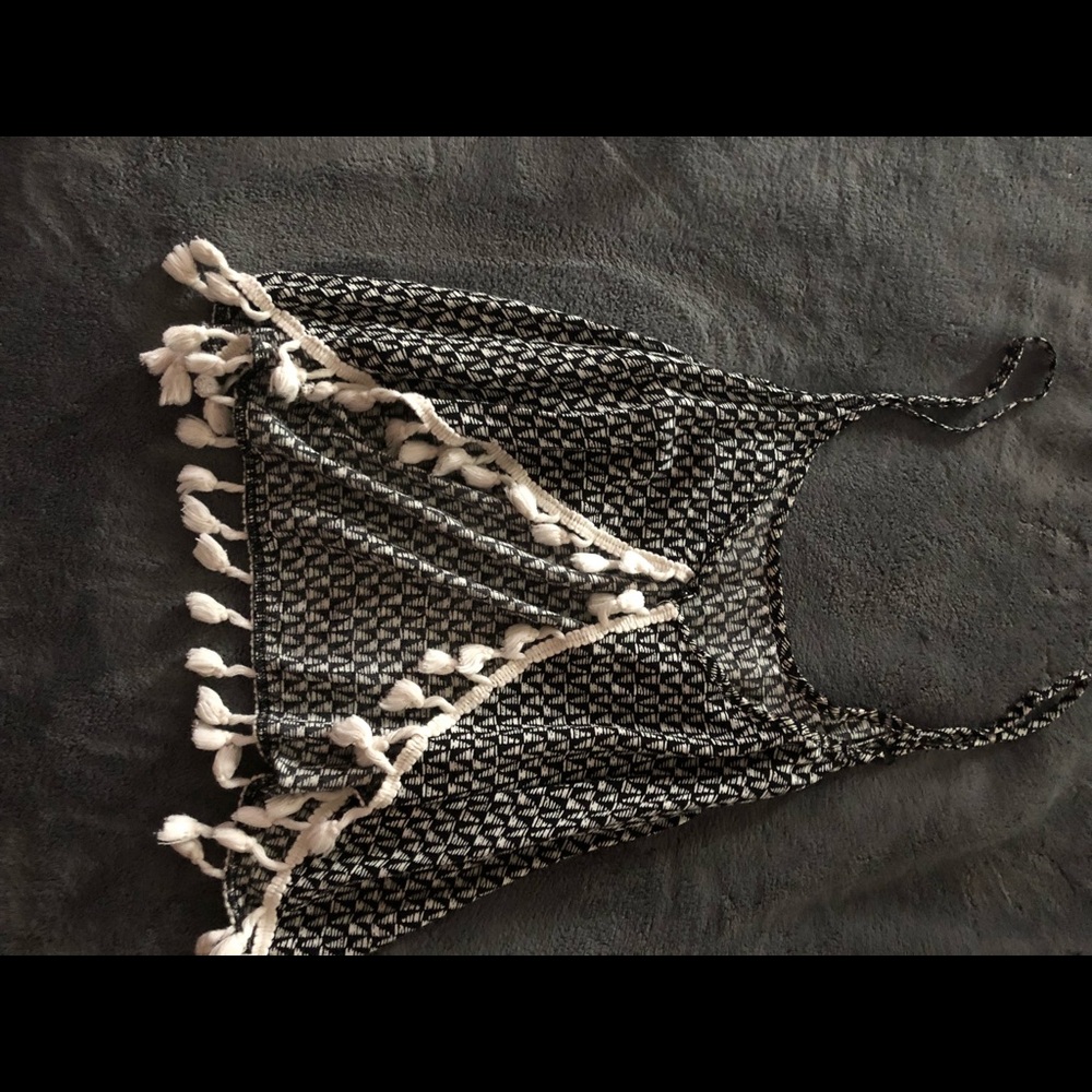 Patterned Top - Picture 4 of 4